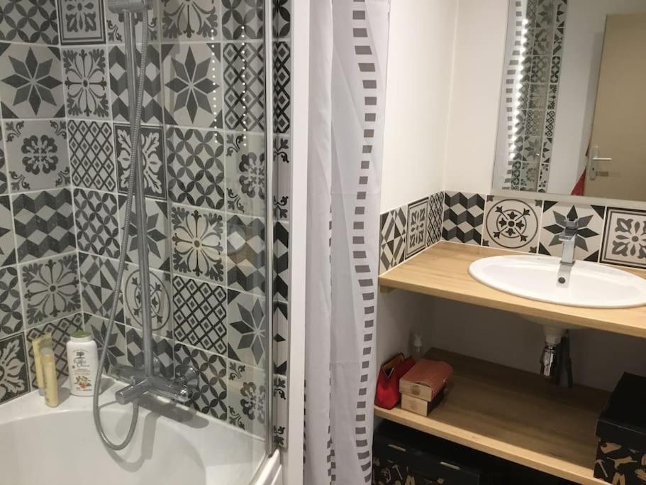 Appartement Tres Lumineux Egat 外观 照片